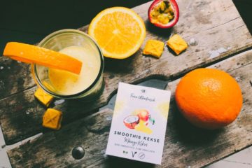 veganer fruchtiger Smoothie mit Mango Kokos Smoothie Snacks